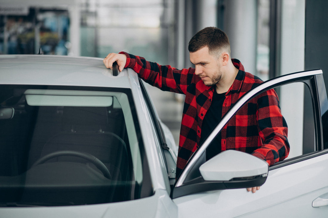 Quand et pourquoi changer votre pare-brise : guide pratique